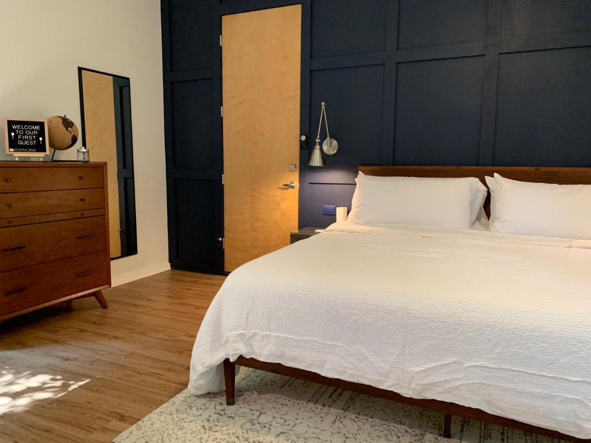 Normalbnb - 2 Blocks From Restaurants, Bars, Hospital Athens Esterno foto